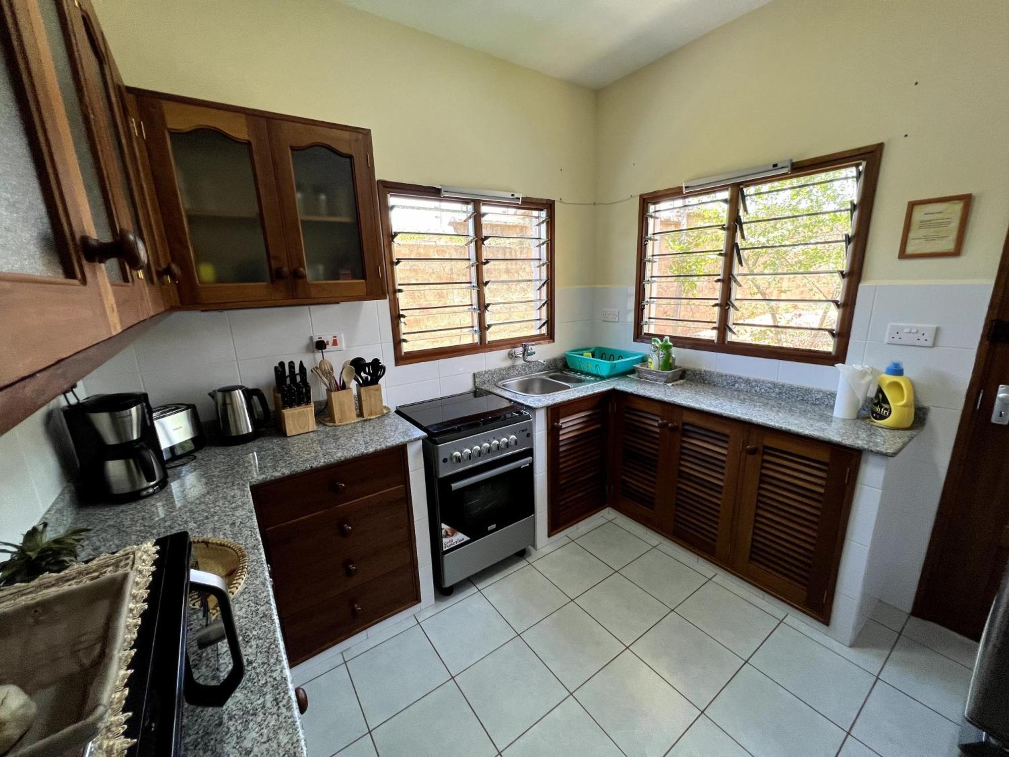 Paradiesische Villa Maisha Mazuri Mit Pool. Terrasse Und Personal Diani Beach Buitenkant foto