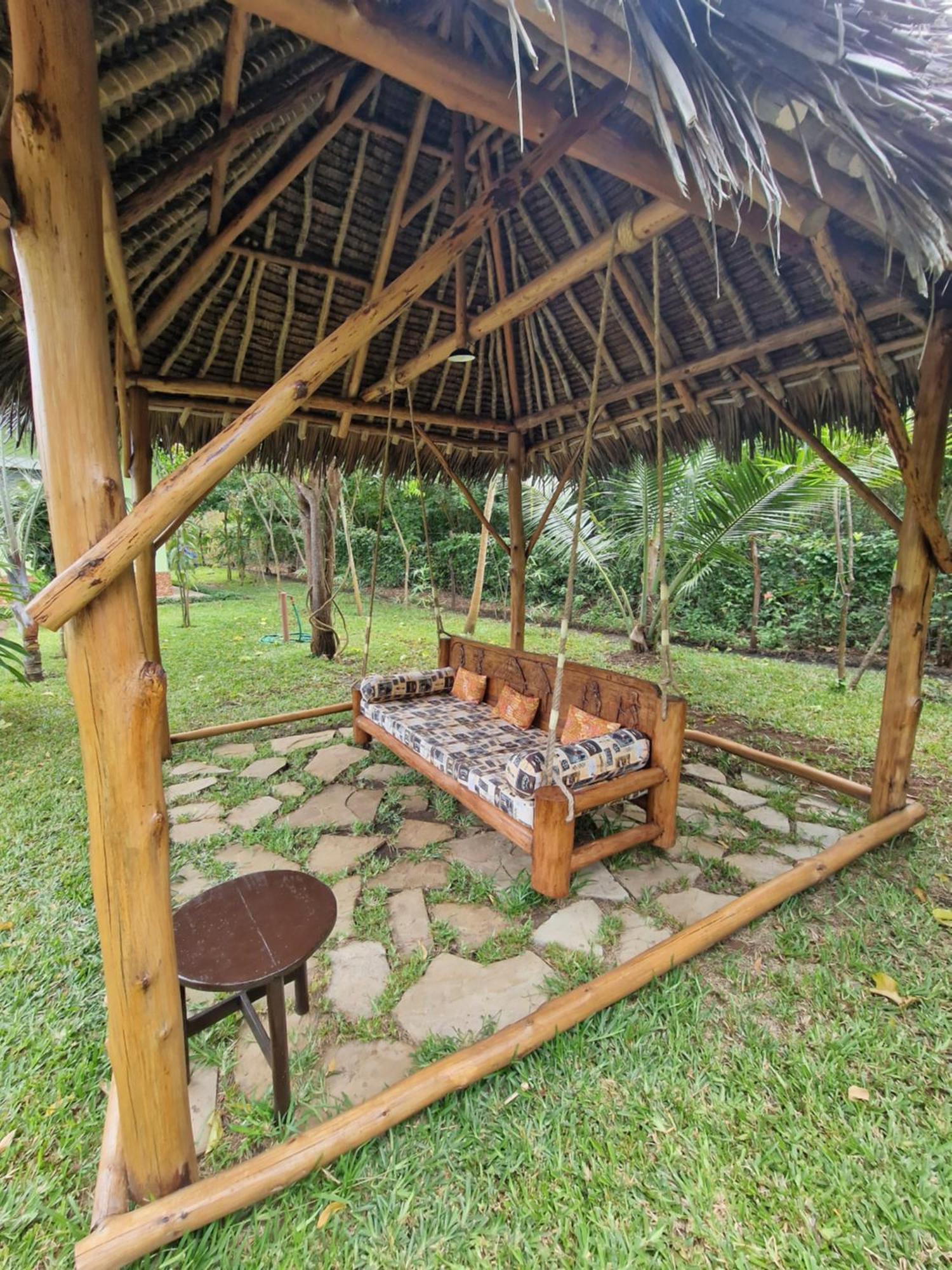 Paradiesische Villa Maisha Mazuri Mit Pool. Terrasse Und Personal Diani Beach Buitenkant foto