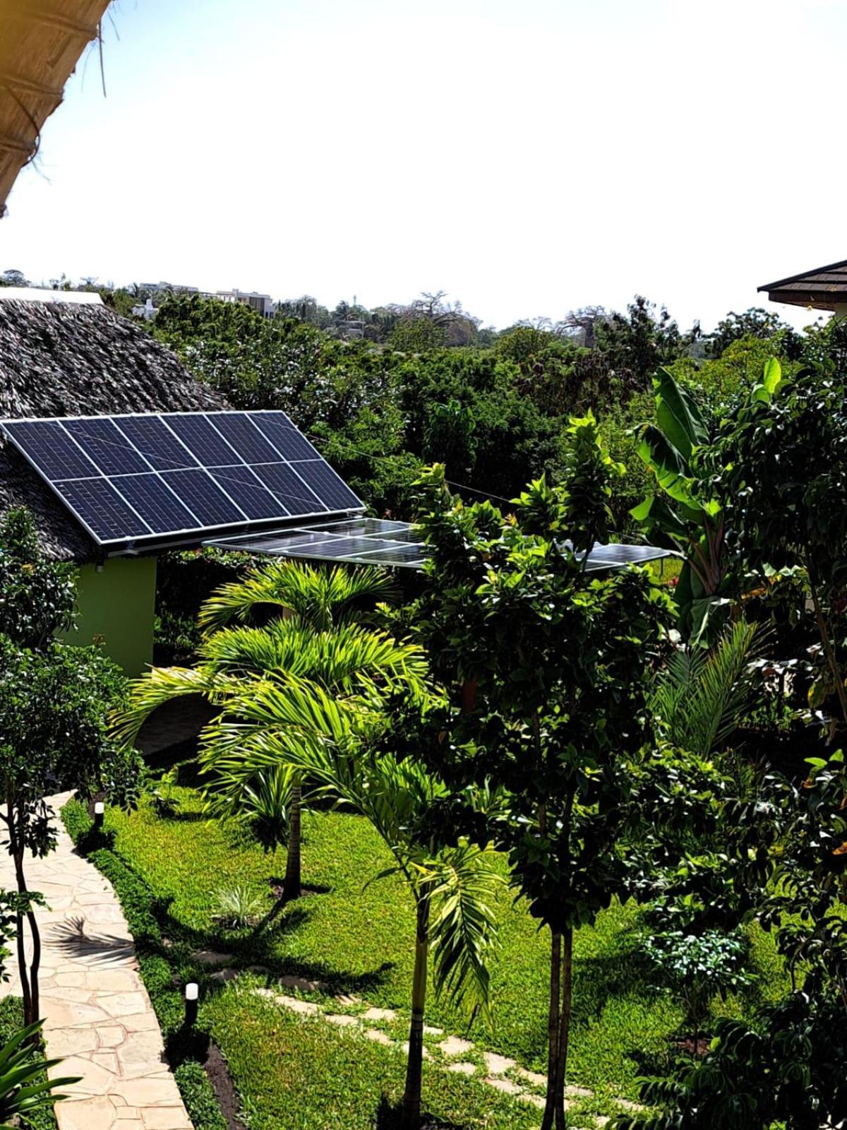 Paradiesische Villa Maisha Mazuri Mit Pool. Terrasse Und Personal Diani Beach Buitenkant foto